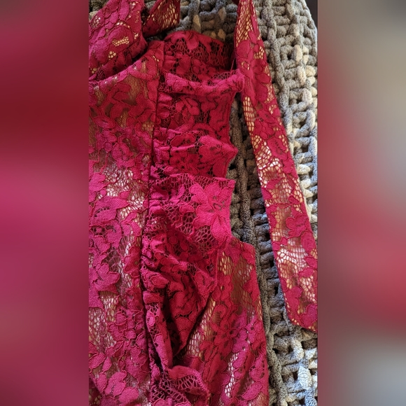 Majorelle - Lucile Top in Cranberry Red, size XXS - Picture 8 of 8